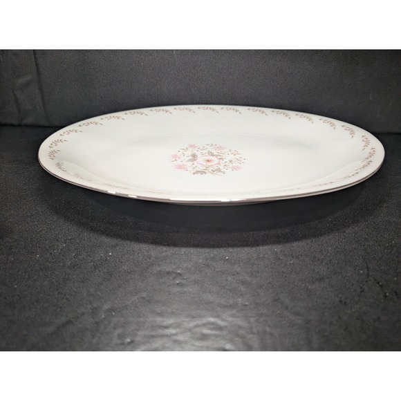 Mikasa Fine China Edna Japan 4220 Oval Serving Platter, 16" Floral Wreath Design - Picture 1 of 10